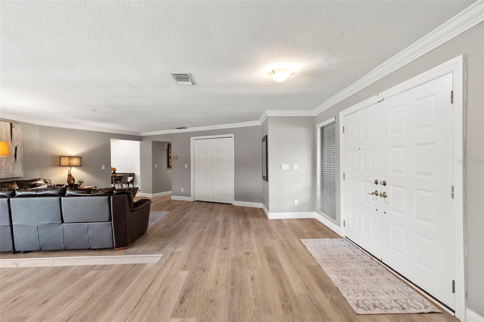 Image 11 of 80 For 2737 Northridge Drive E