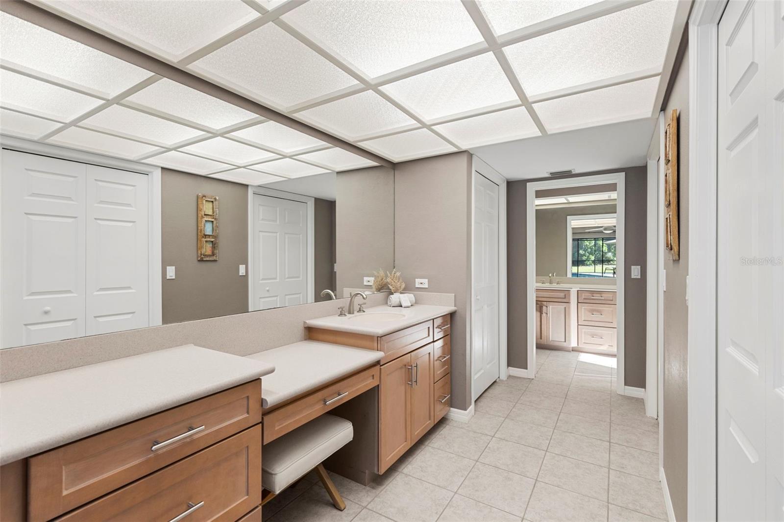 Image 30 of 80 For 2737 Northridge Drive E