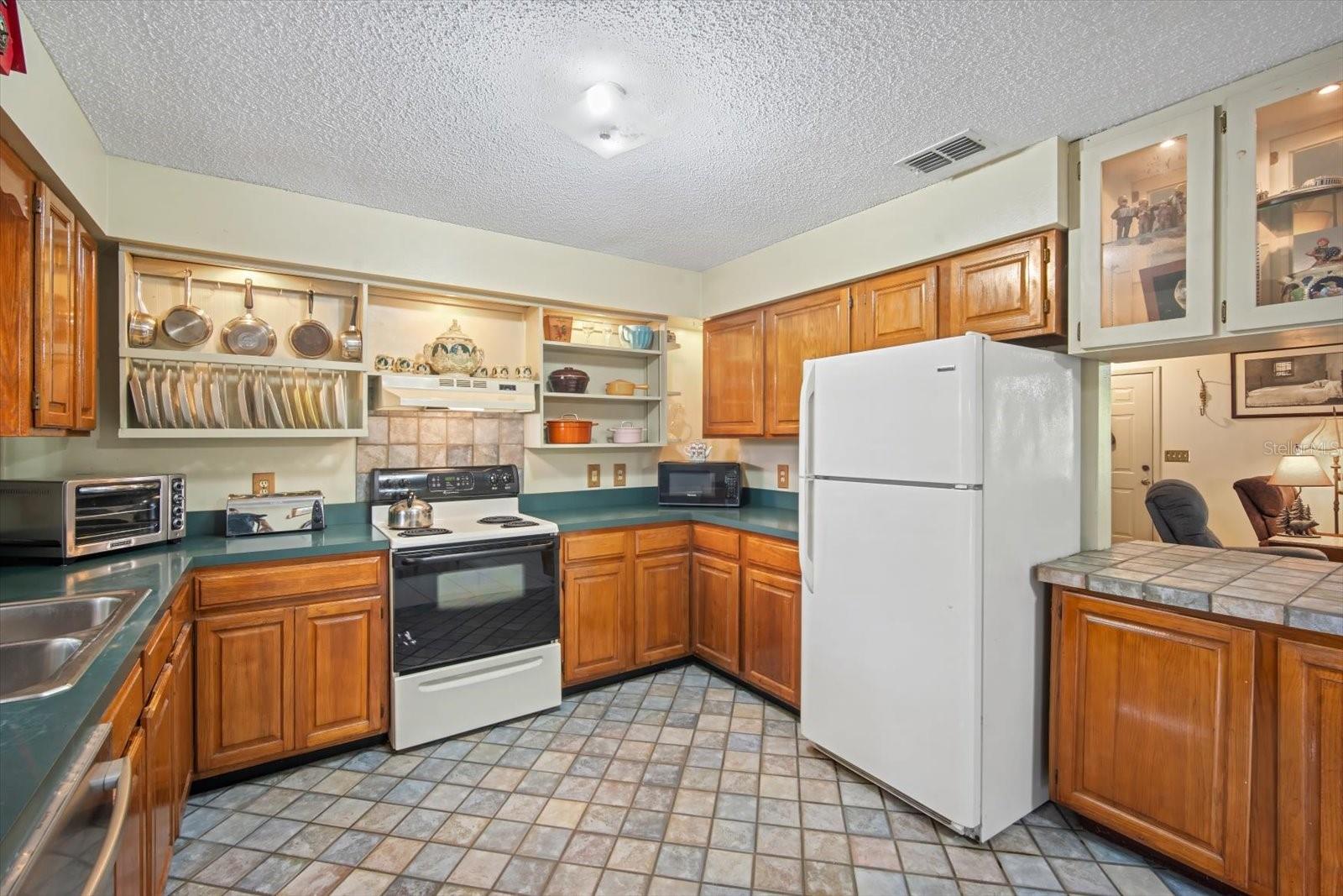 Image 18 of 28 For 1602 Wills Street