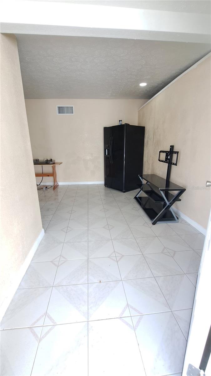 Image 36 of 38 For 6017 Hale Avenue