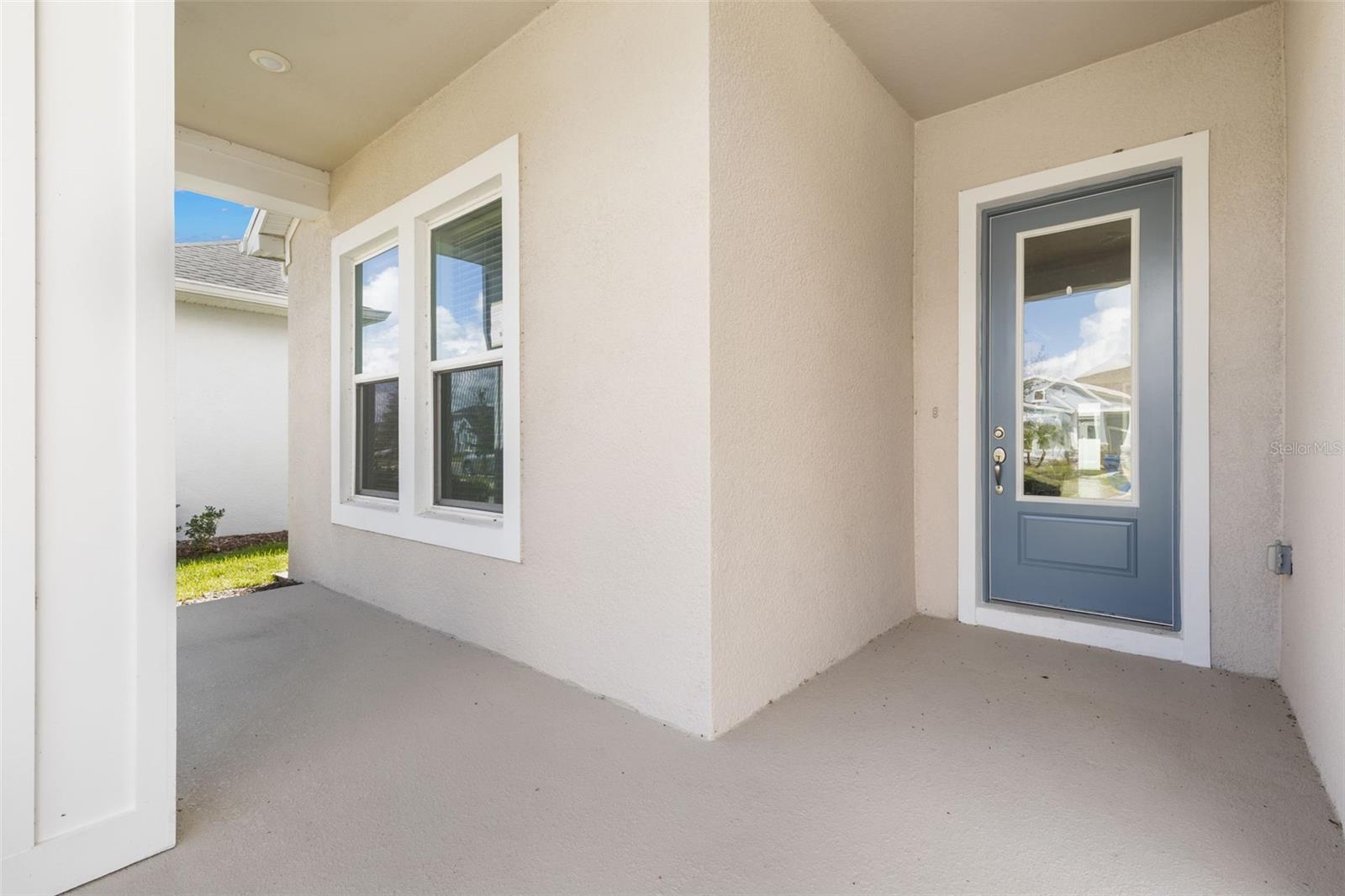 Listing photo id 2 for 31496 Westbury Estates Avenue