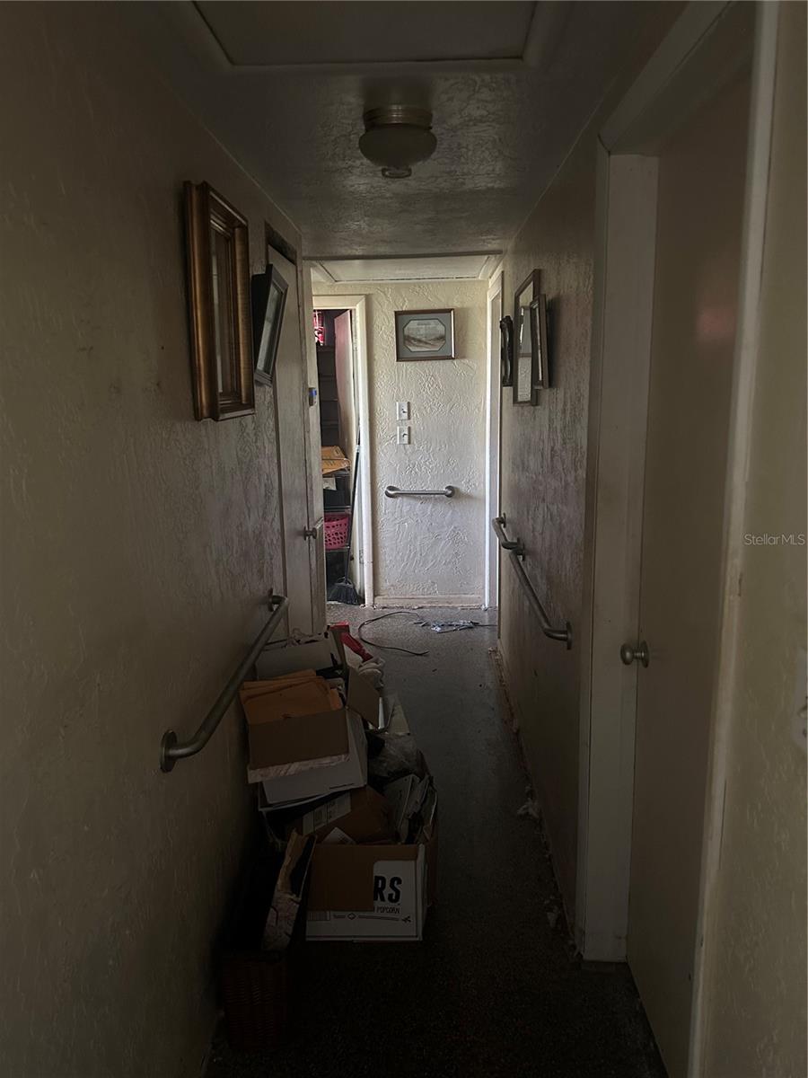 Image 8 of 16 For 112 Mission Hills Avenue