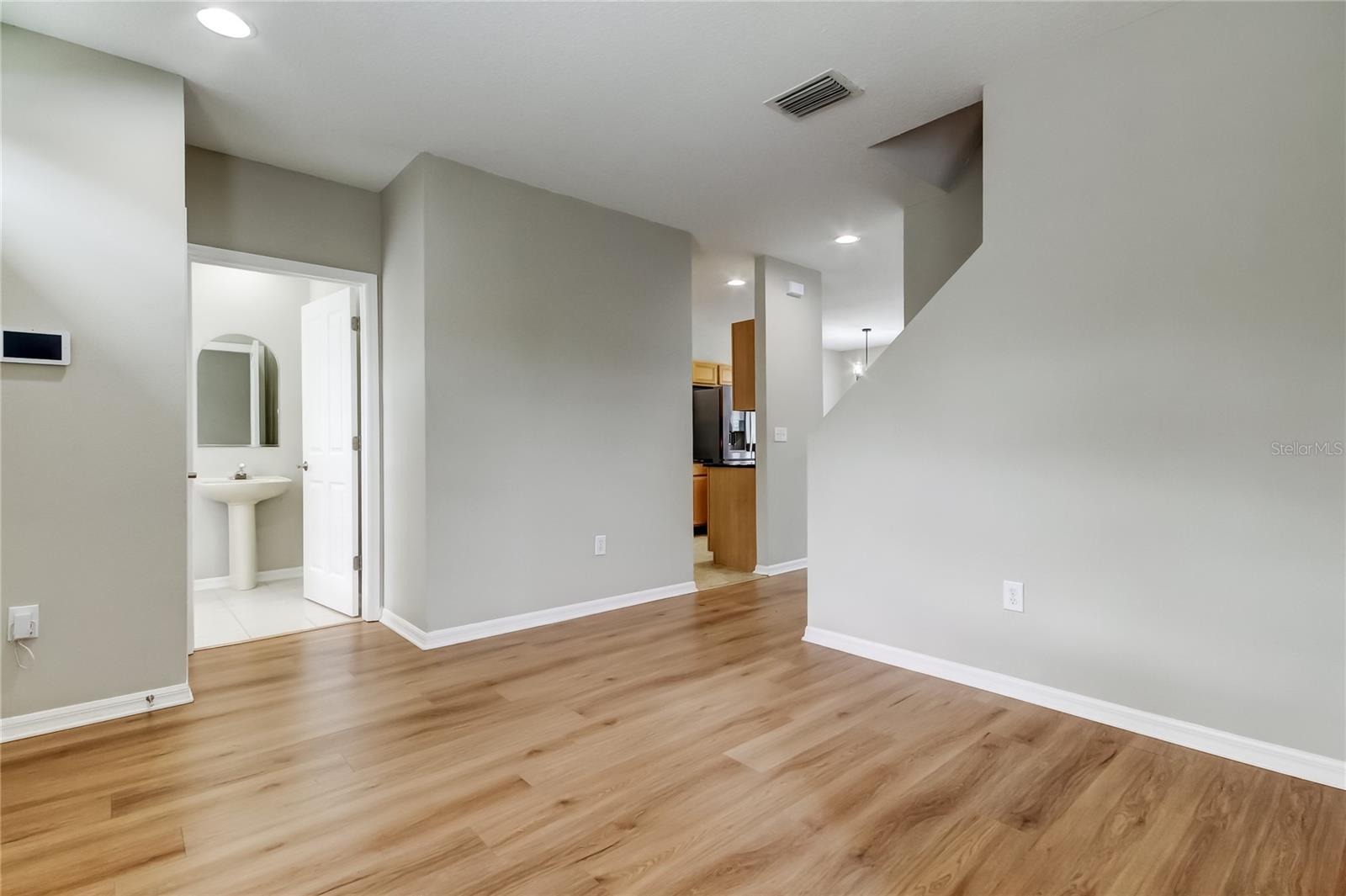 Image 4 of 59 For 10012 Tate Lane