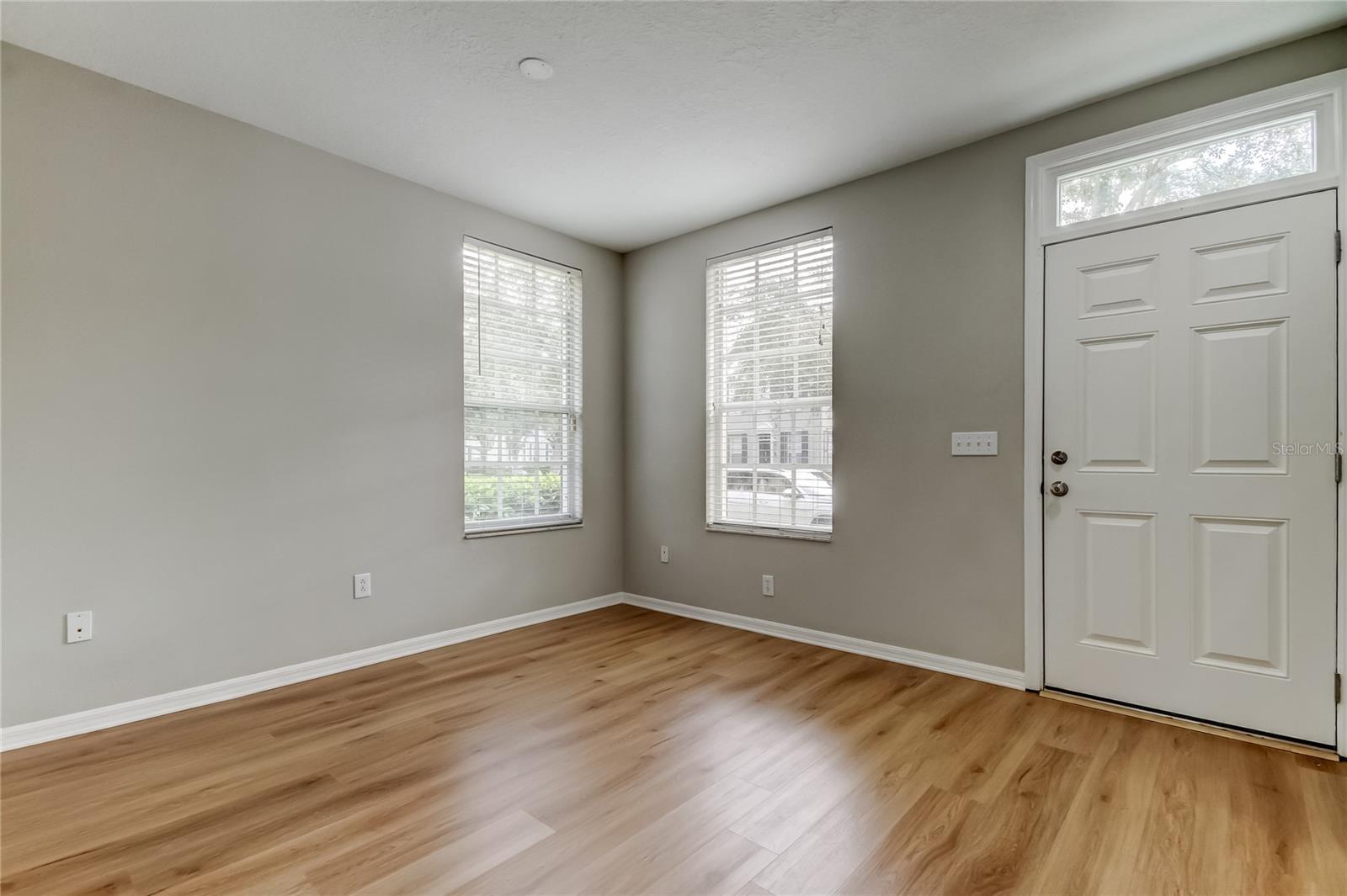 Image 6 of 59 For 10012 Tate Lane