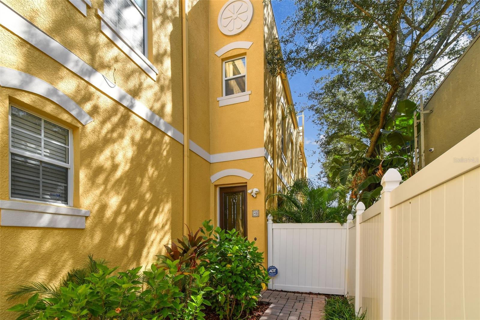 Image 2 of 18 For 116 Fremont Avenue 3