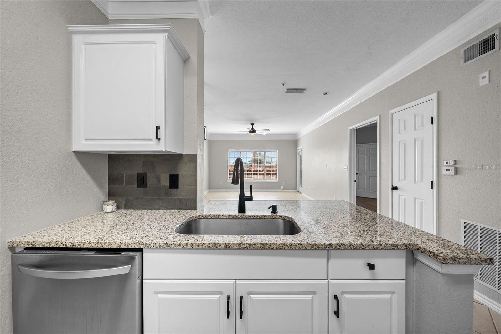 Image 14 of 39 For 4305 Bayside Village Drive 102