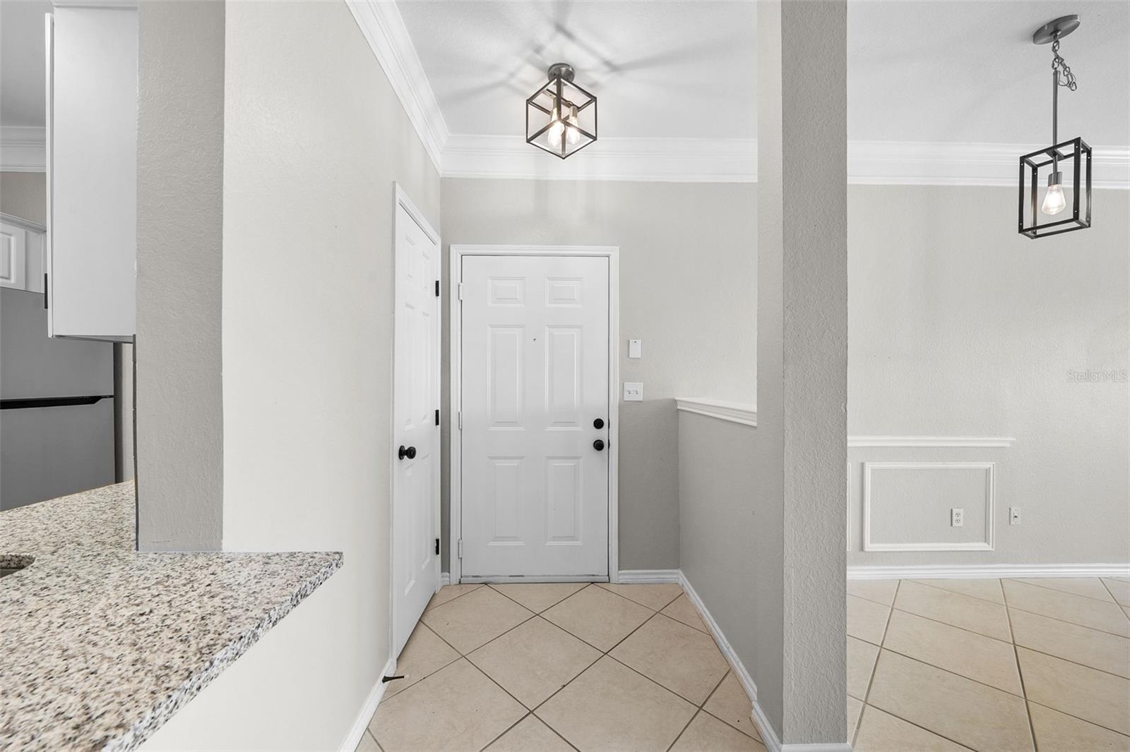 Image 7 of 39 For 4305 Bayside Village Drive 102