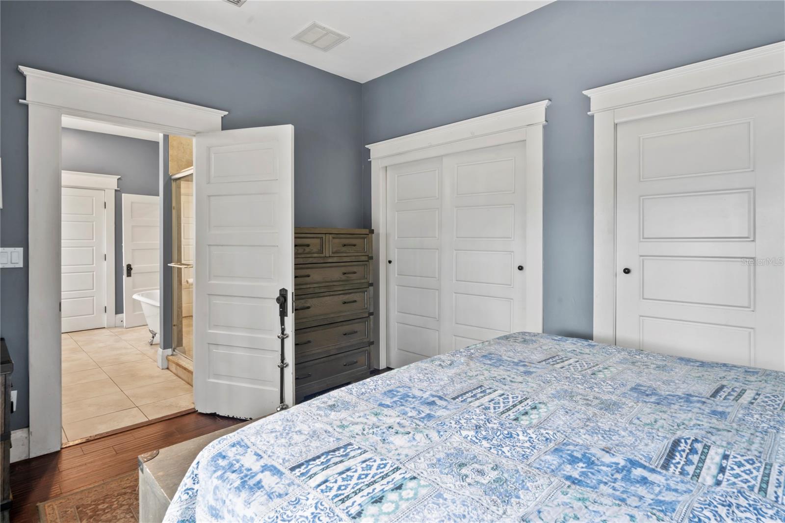 Image 23 of 58 For 5912 Suwanee Avenue