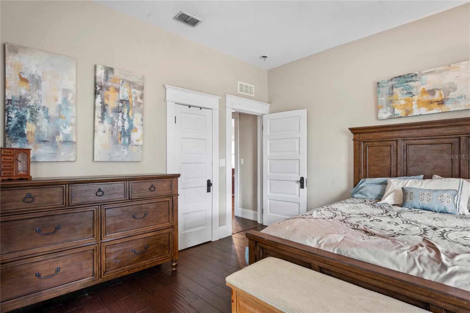 Image 27 of 58 For 5912 Suwanee Avenue