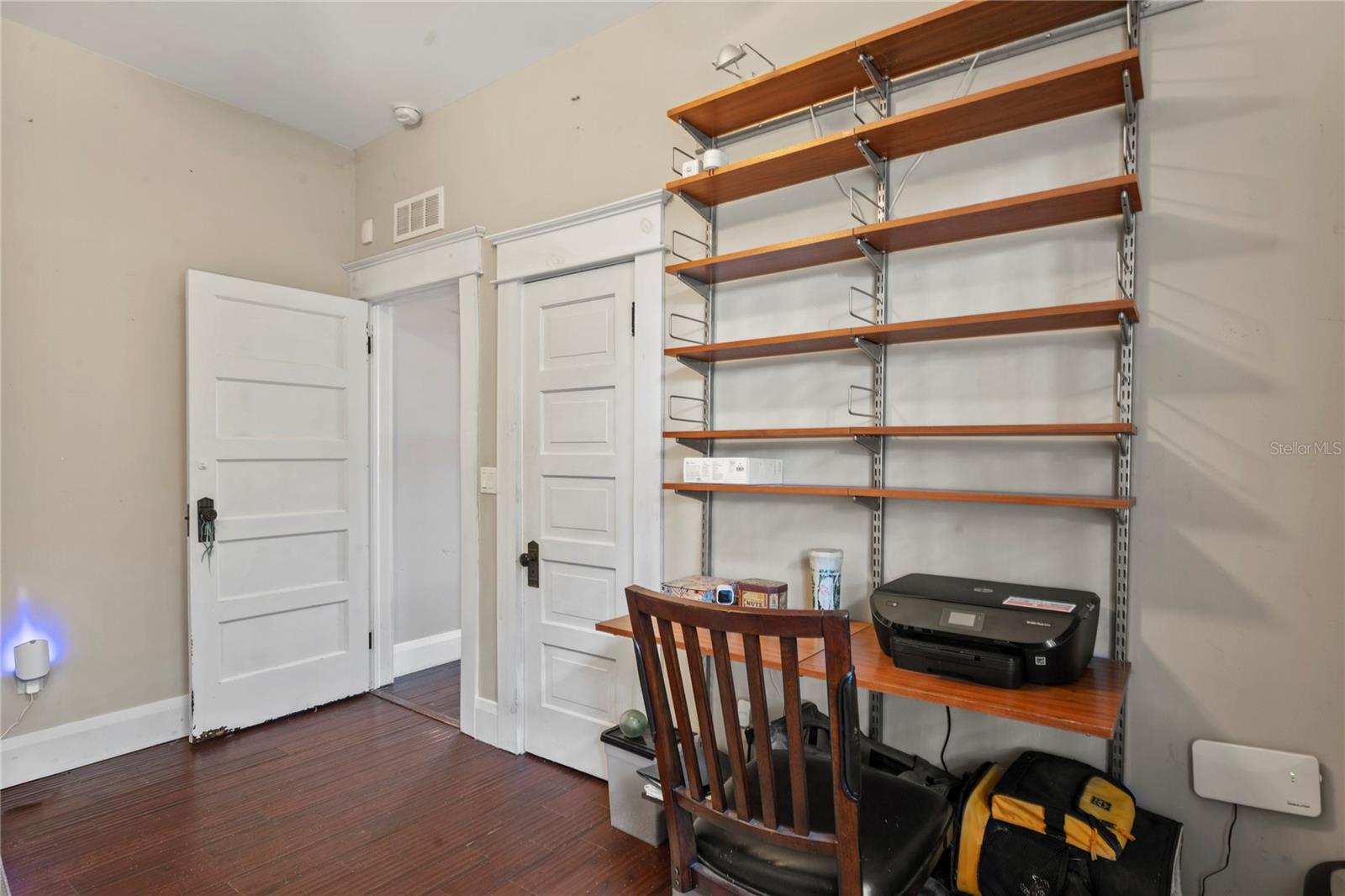 Image 32 of 58 For 5912 Suwanee Avenue