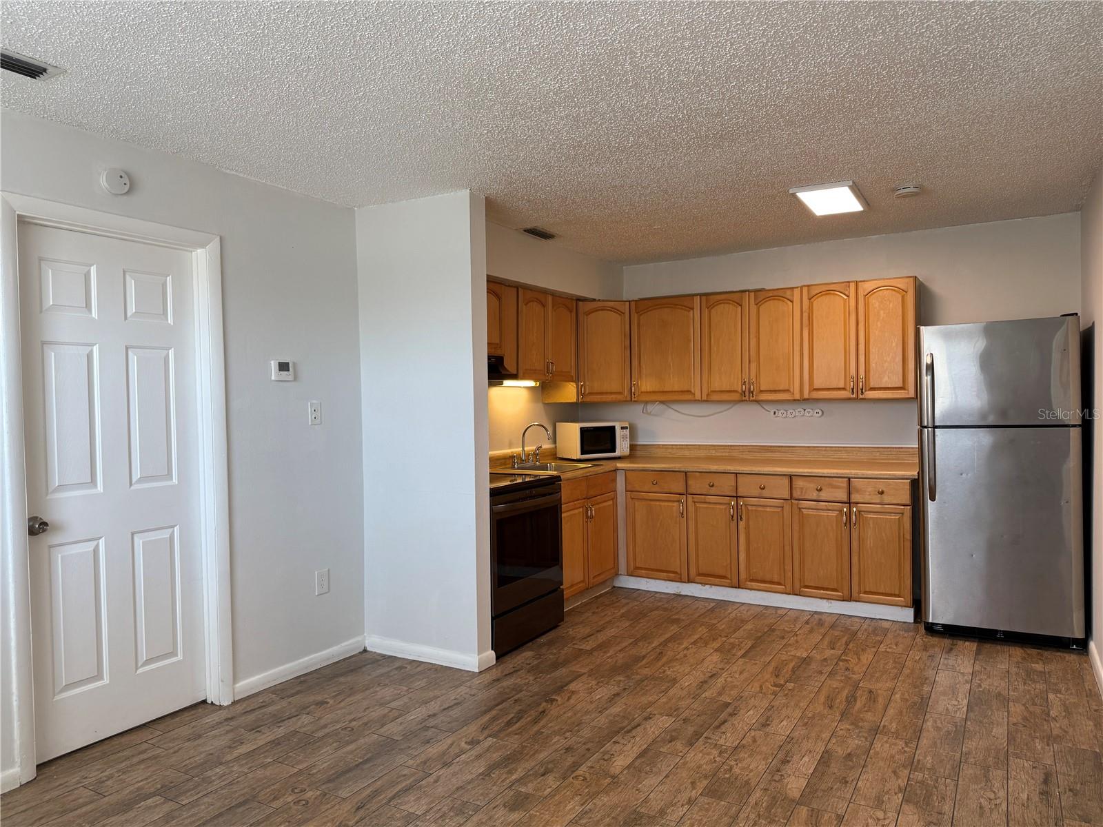 Listing photo id 8 for 9013 Westchester Circle 26