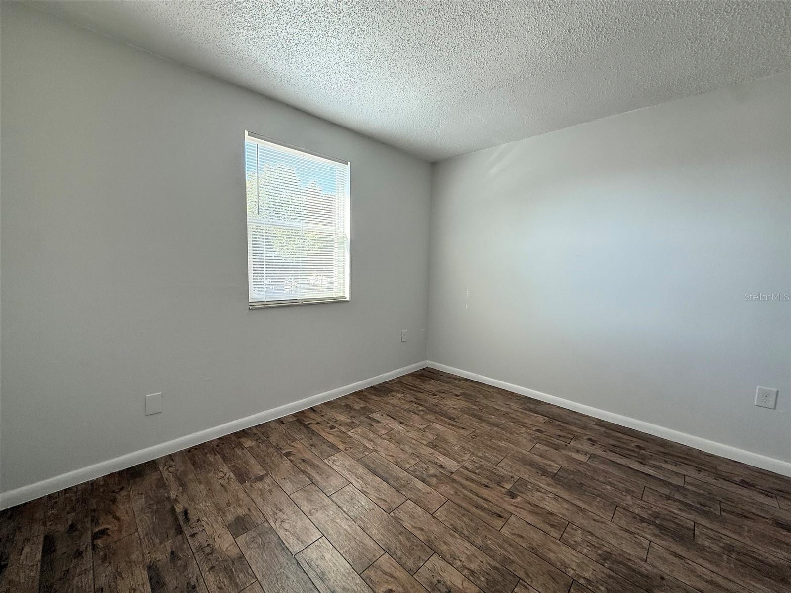 Listing photo id 9 for 9013 Westchester Circle 26