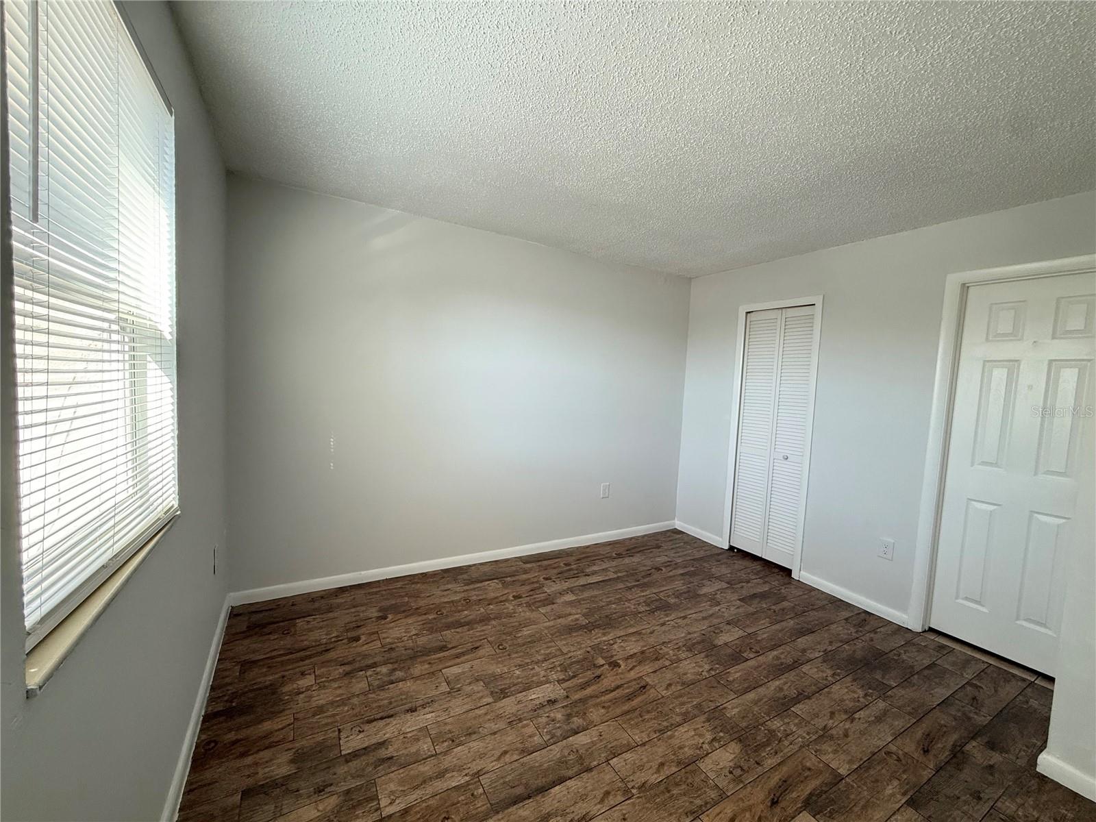 Listing photo id 13 for 9013 Westchester Circle 26