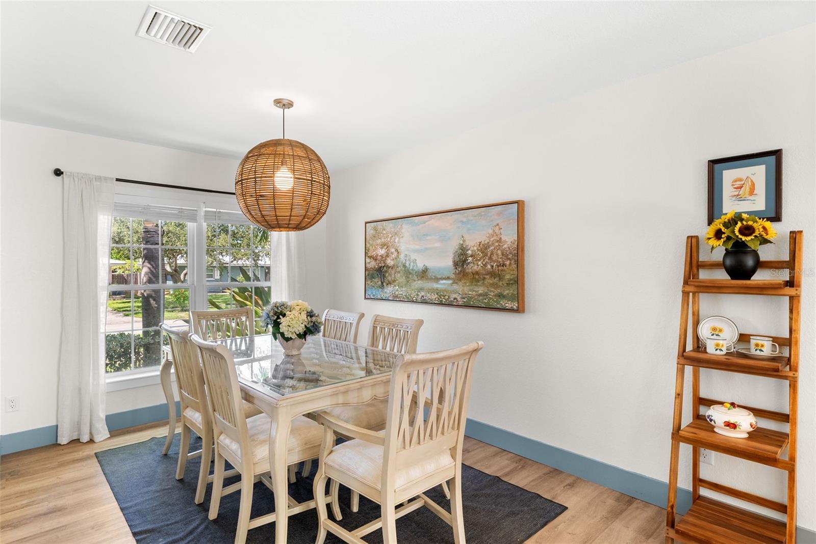 Image 10 of 92 For 759 Lantana Avenue