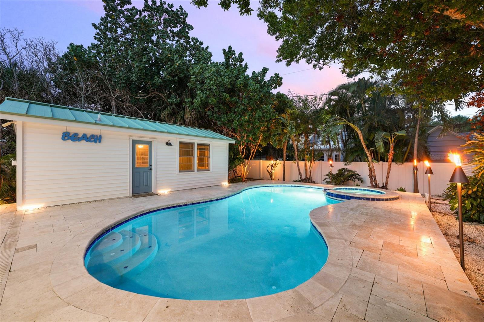 Image 40 of 92 For 759 Lantana Avenue