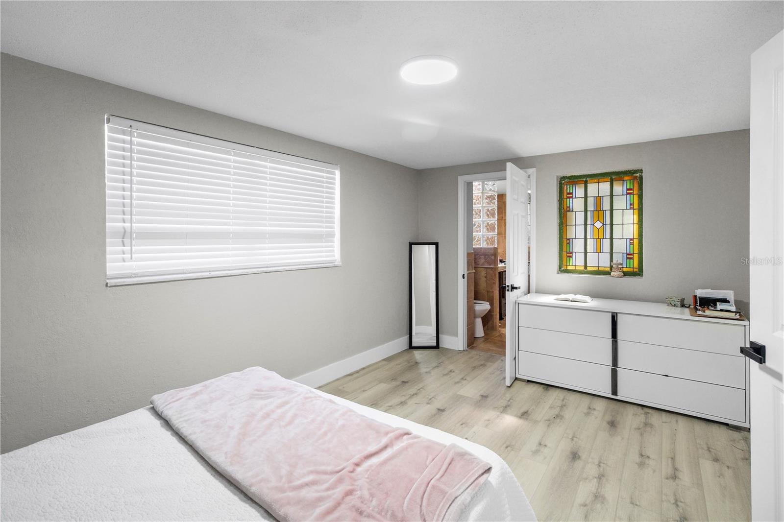 Image 15 of 41 For 7040 Morningstar Lane