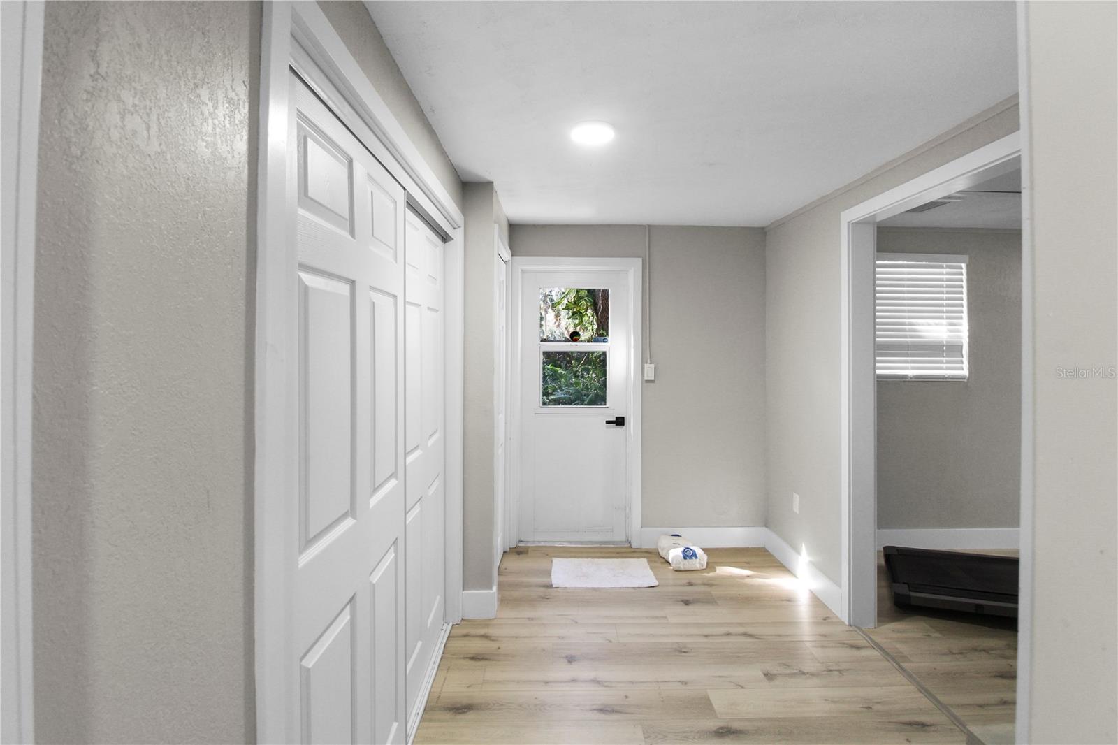 Image 23 of 41 For 7040 Morningstar Lane