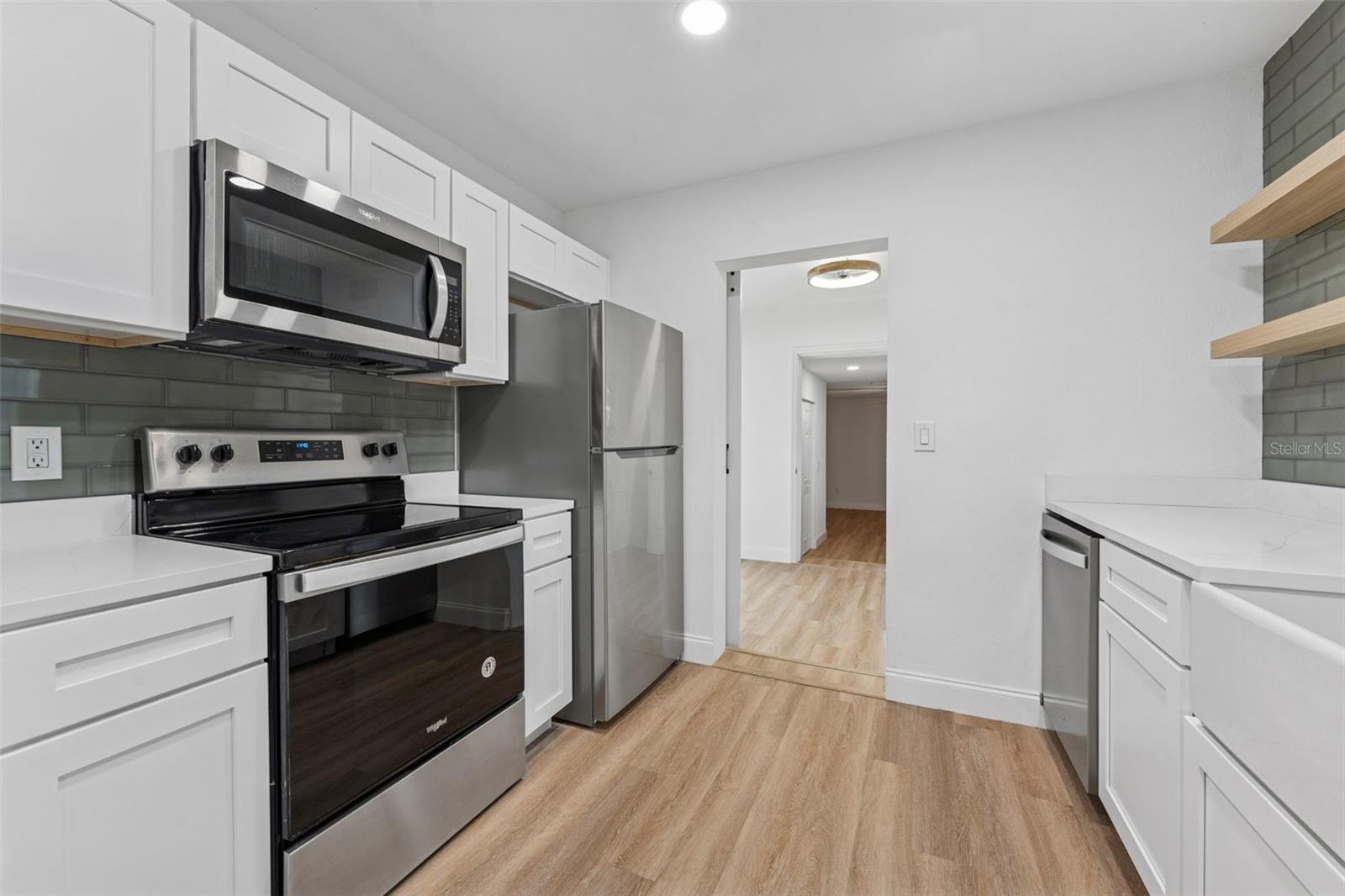 Image 7 of 33 For 2325 Highland Street S