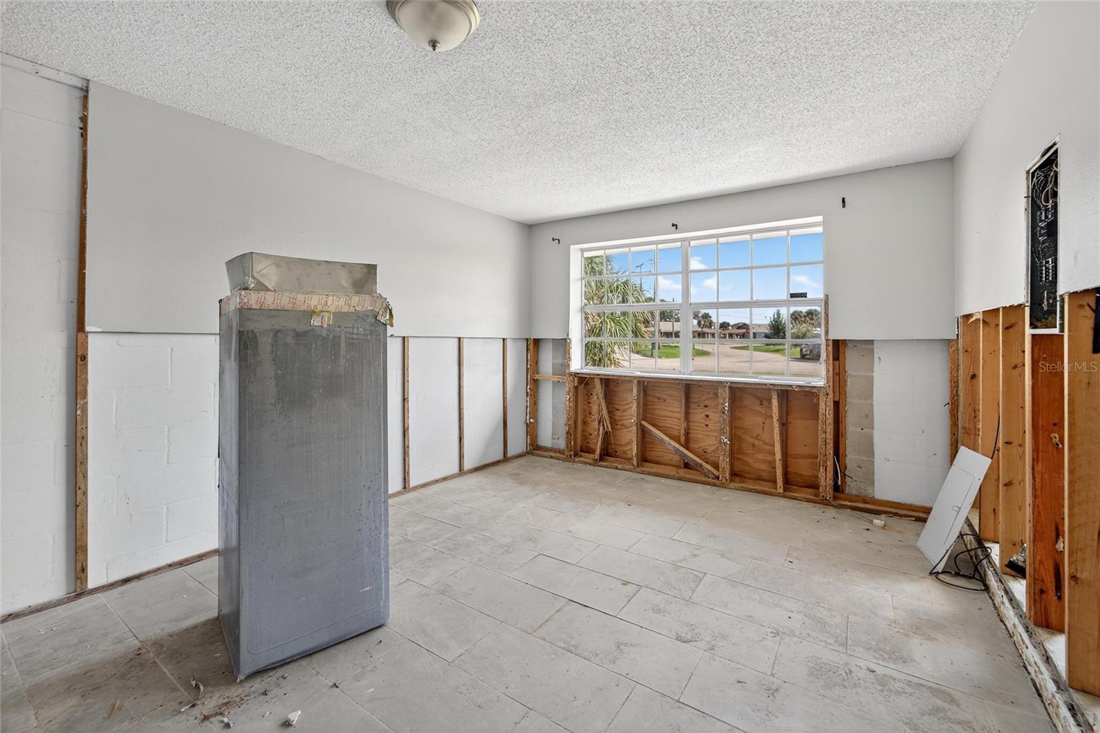 Image 23 of 57 For 802 White Heron Boulevard