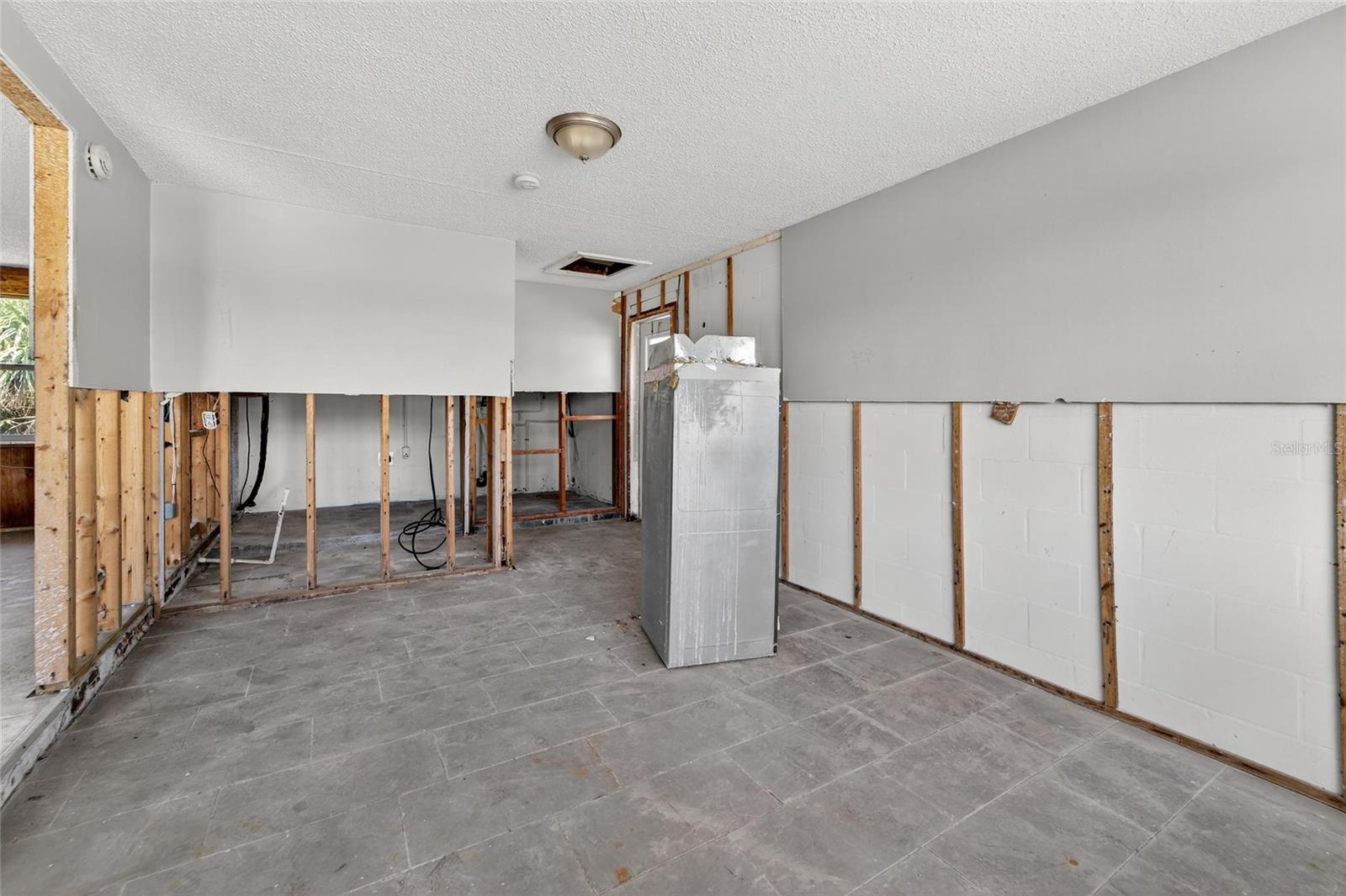 Image 25 of 57 For 802 White Heron Boulevard