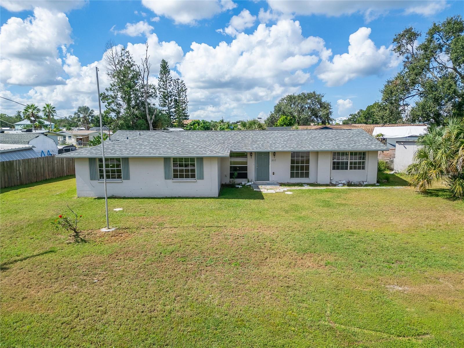Image 5 of 57 For 802 White Heron Boulevard