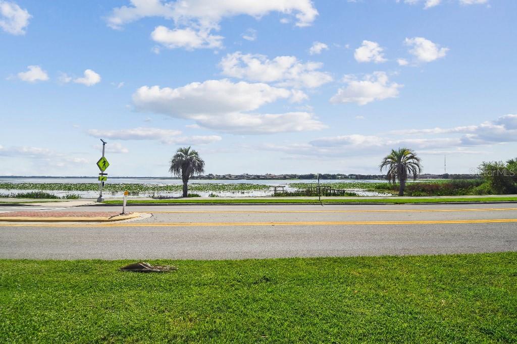 Image 18 of 28 For 1600 Lake Parker Drive B22