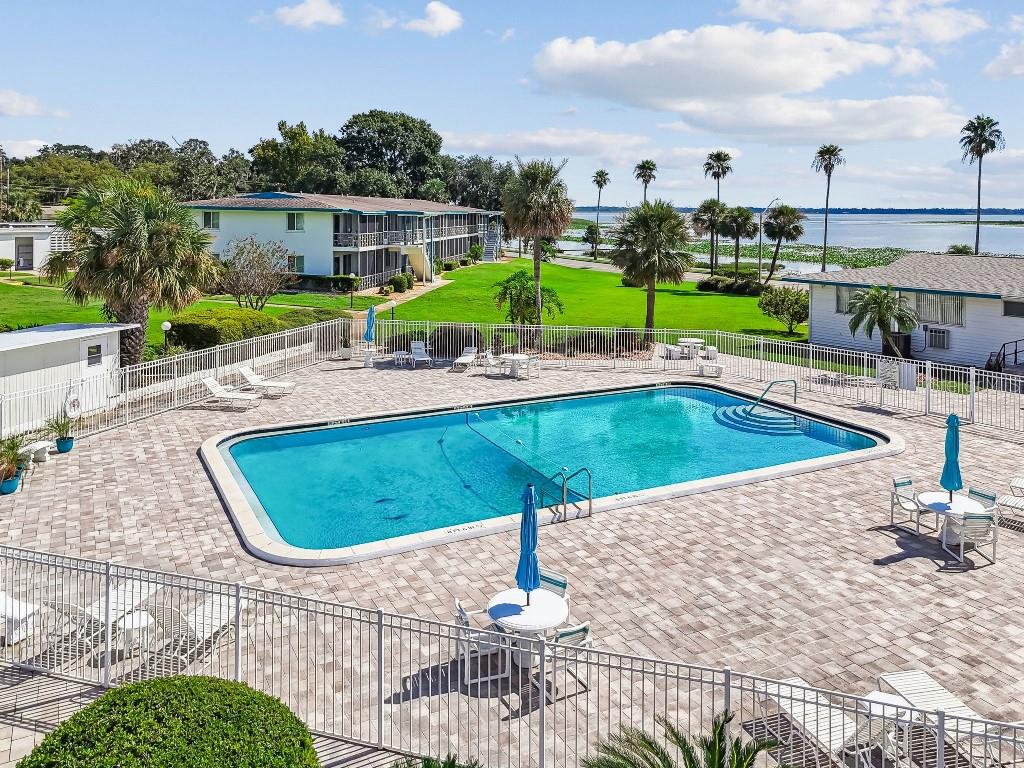 Image 19 of 28 For 1600 Lake Parker Drive B22