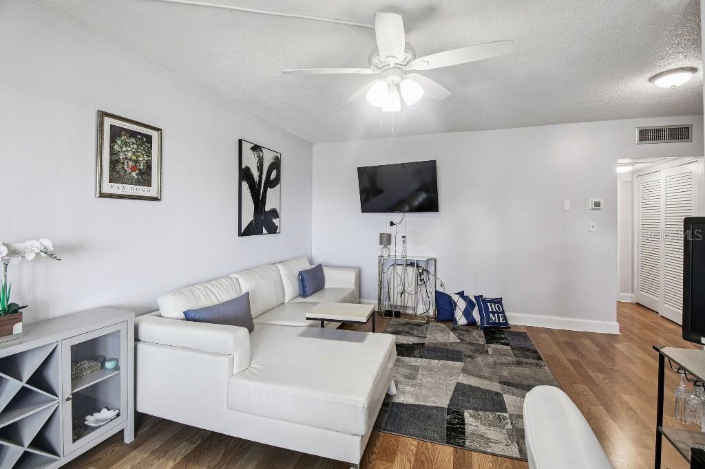 Image 3 of 28 For 1600 Lake Parker Drive B22