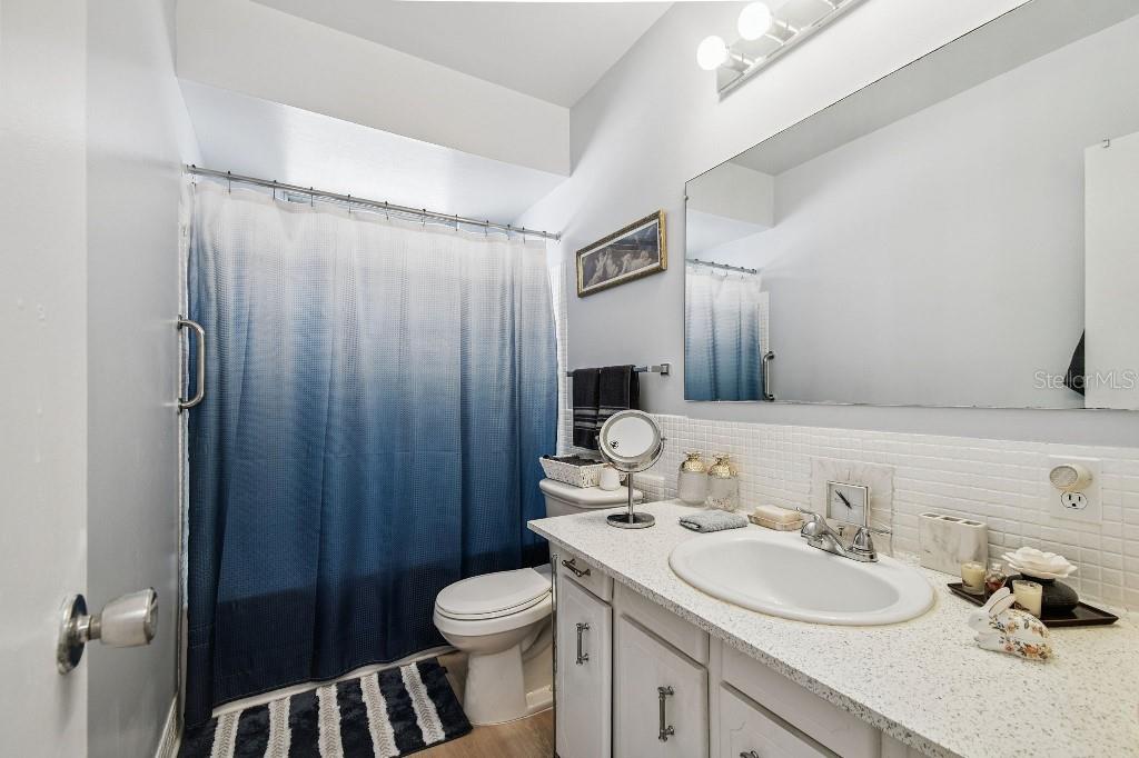 Image 8 of 28 For 1600 Lake Parker Drive B22