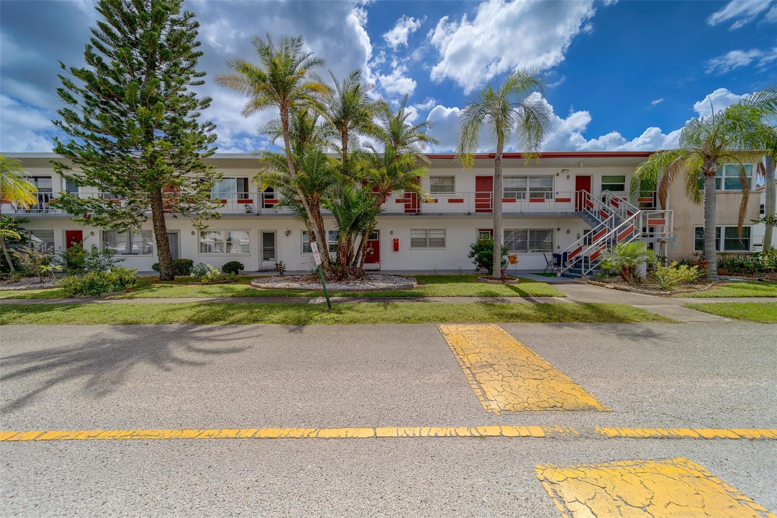 Details for 1900 58th Avenue N 26, ST PETERSBURG, FL 33714