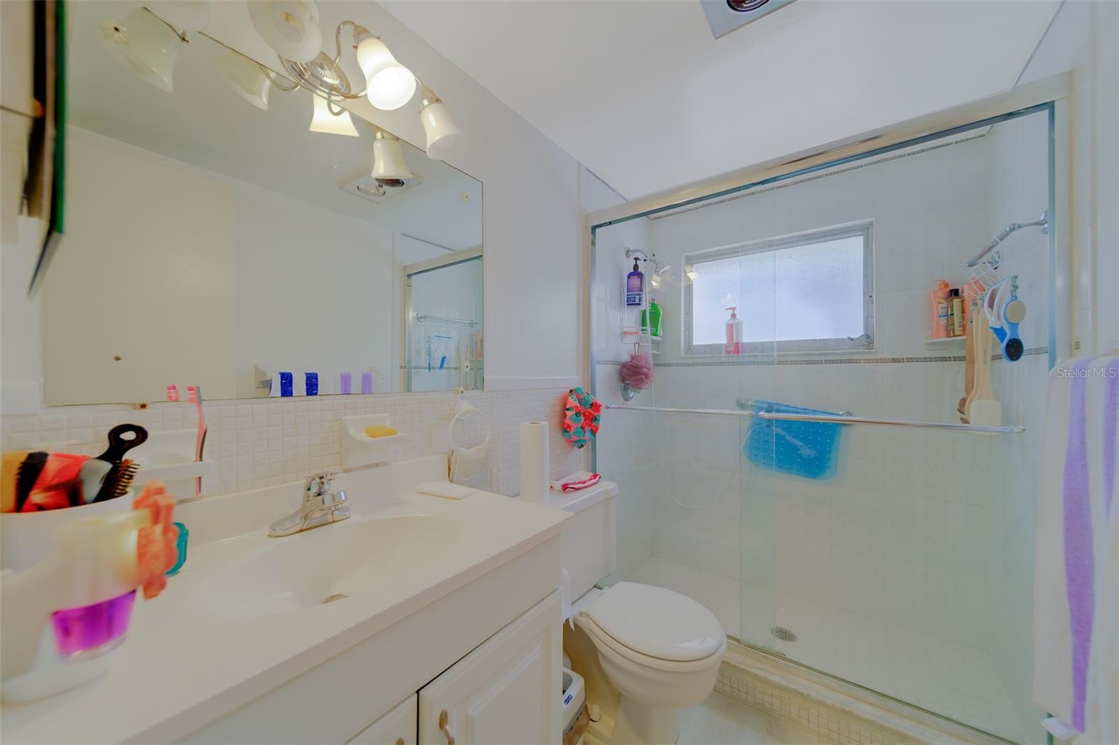 Image 19 of 39 For 1900 58th Avenue N 26