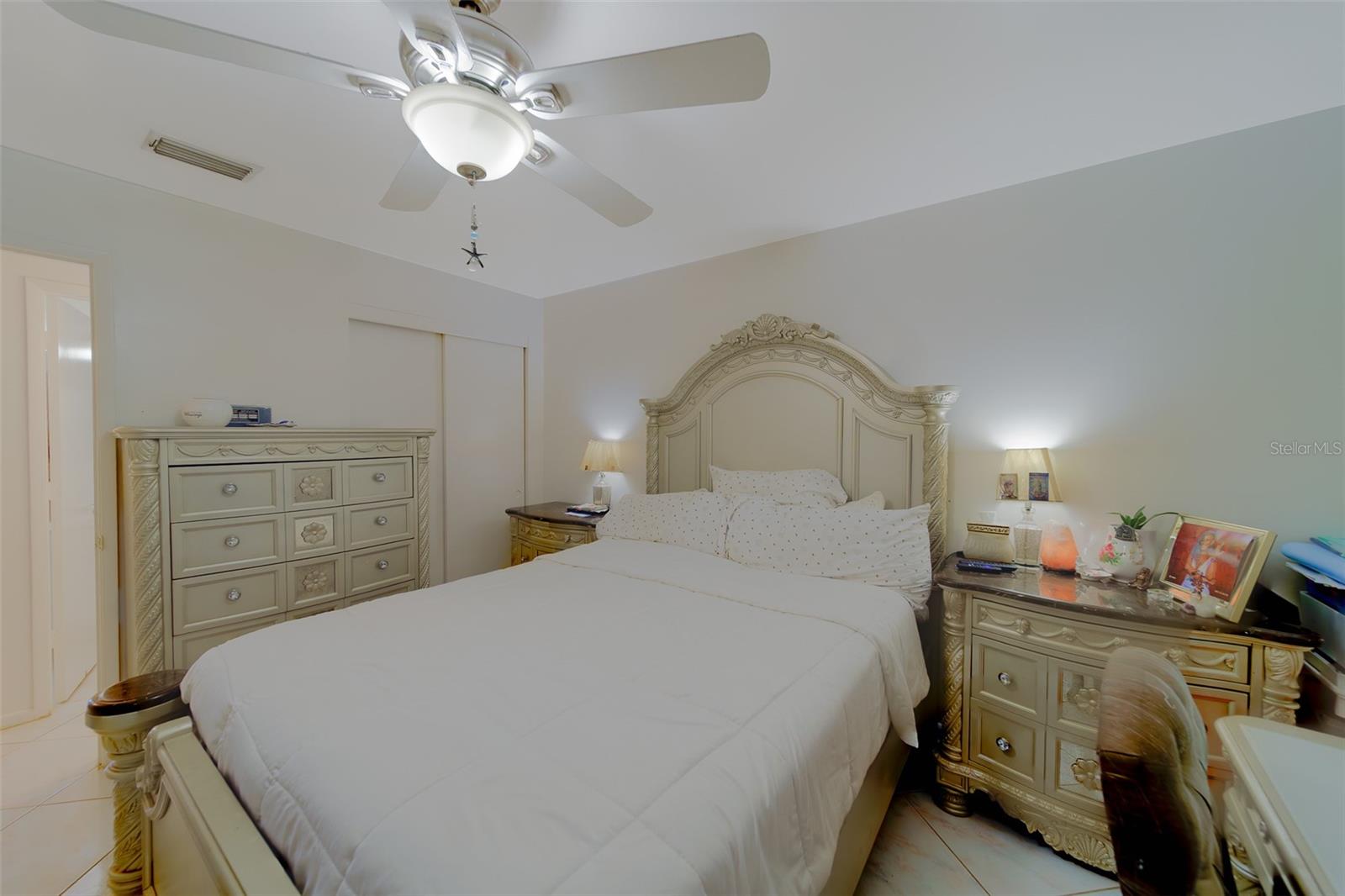 Image 21 of 39 For 1900 58th Avenue N 26