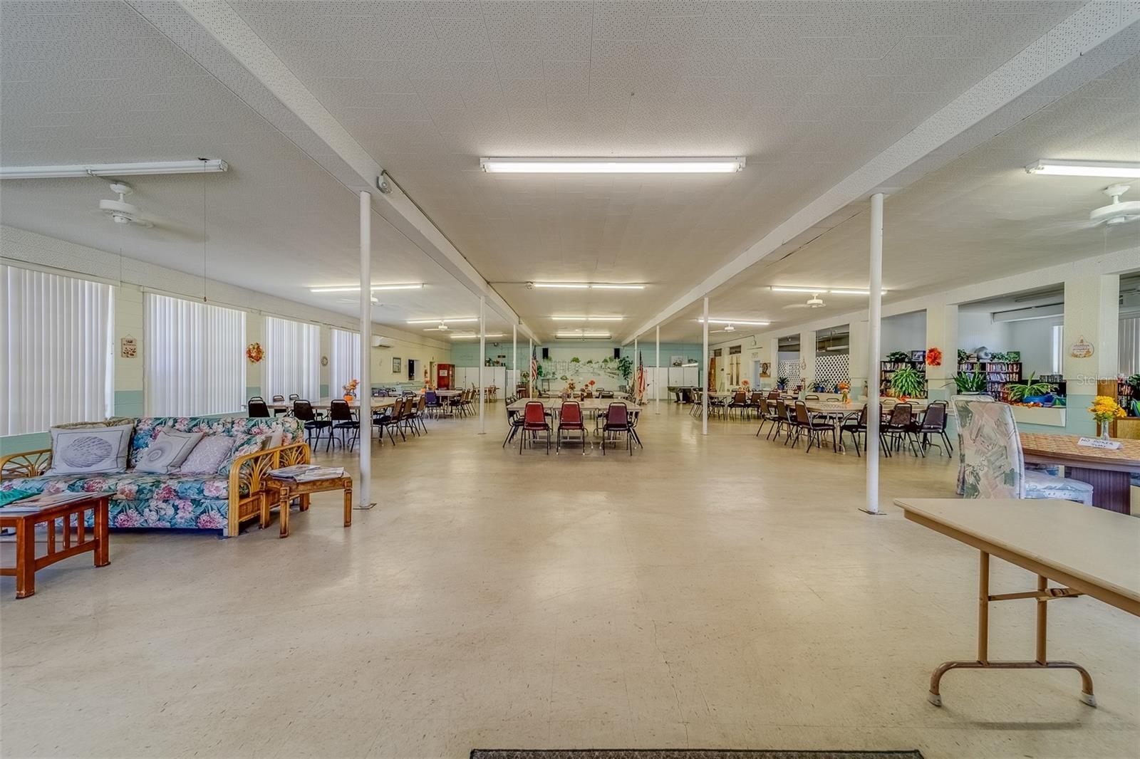 Image 34 of 39 For 1900 58th Avenue N 26