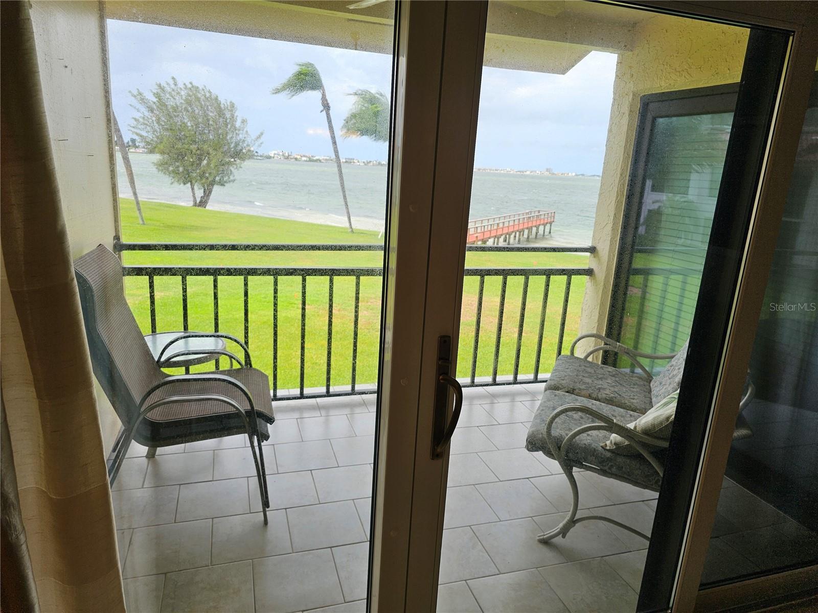 Image 12 of 30 For 6177 Sun Boulevard 203