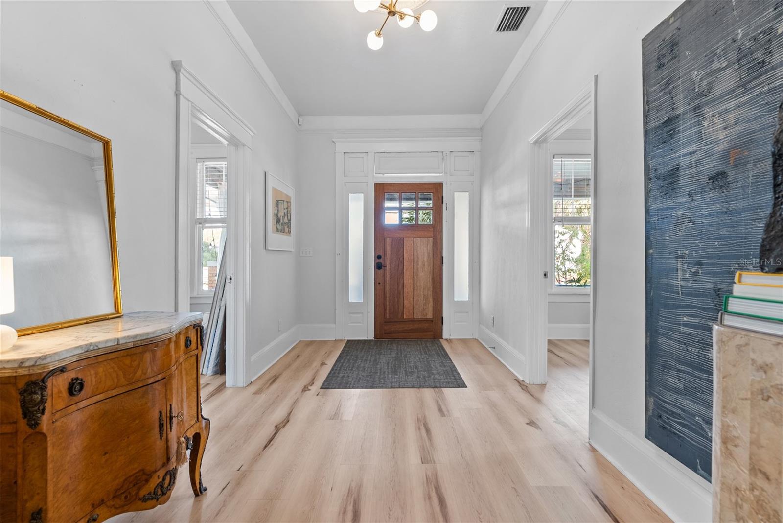 Image 11 of 51 For 907 12th Avenue