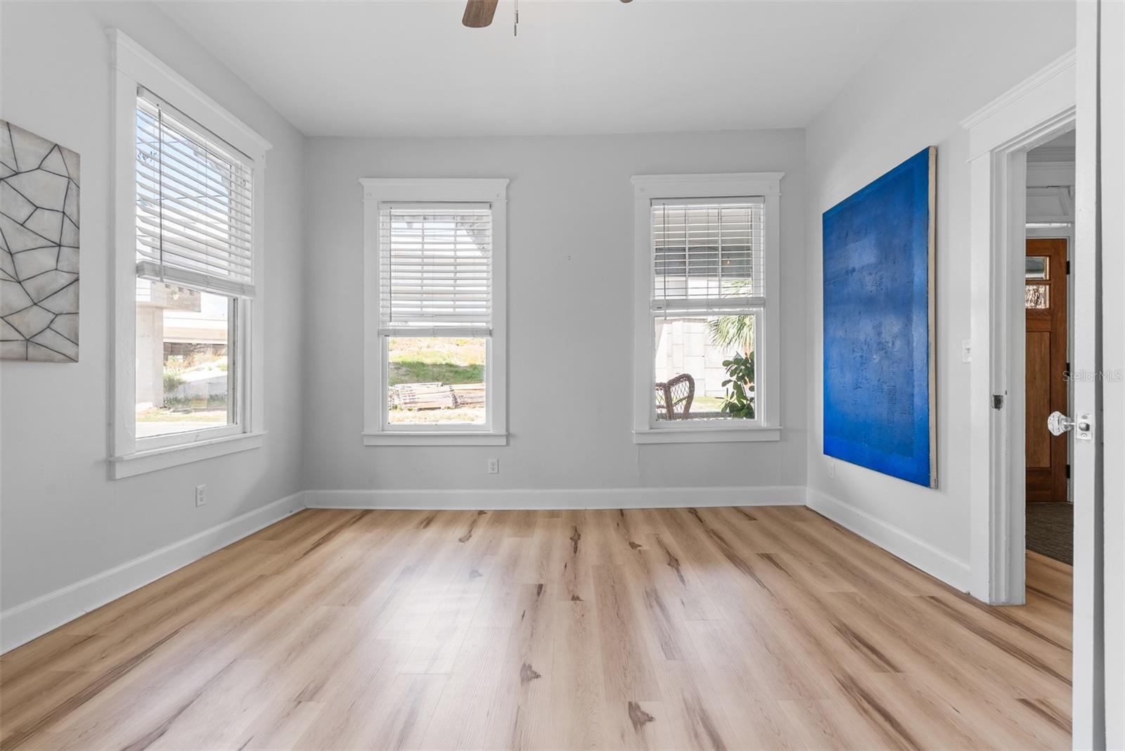 Image 31 of 51 For 907 12th Avenue