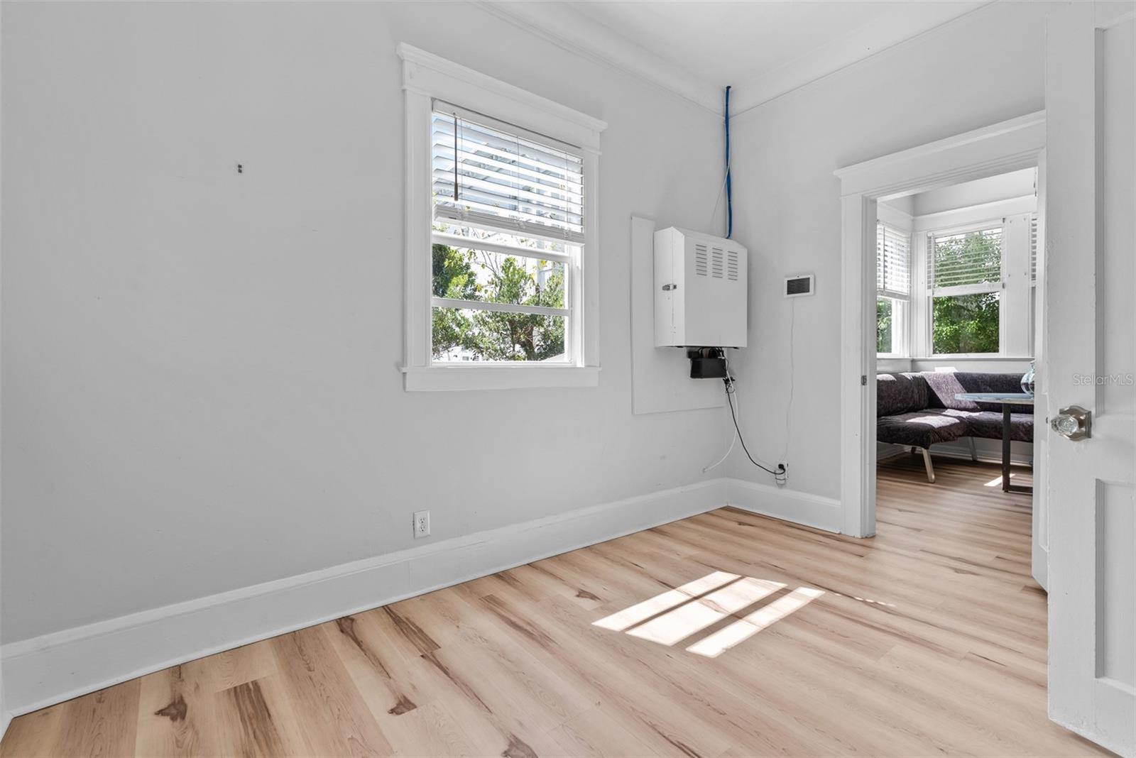 Image 33 of 51 For 907 12th Avenue