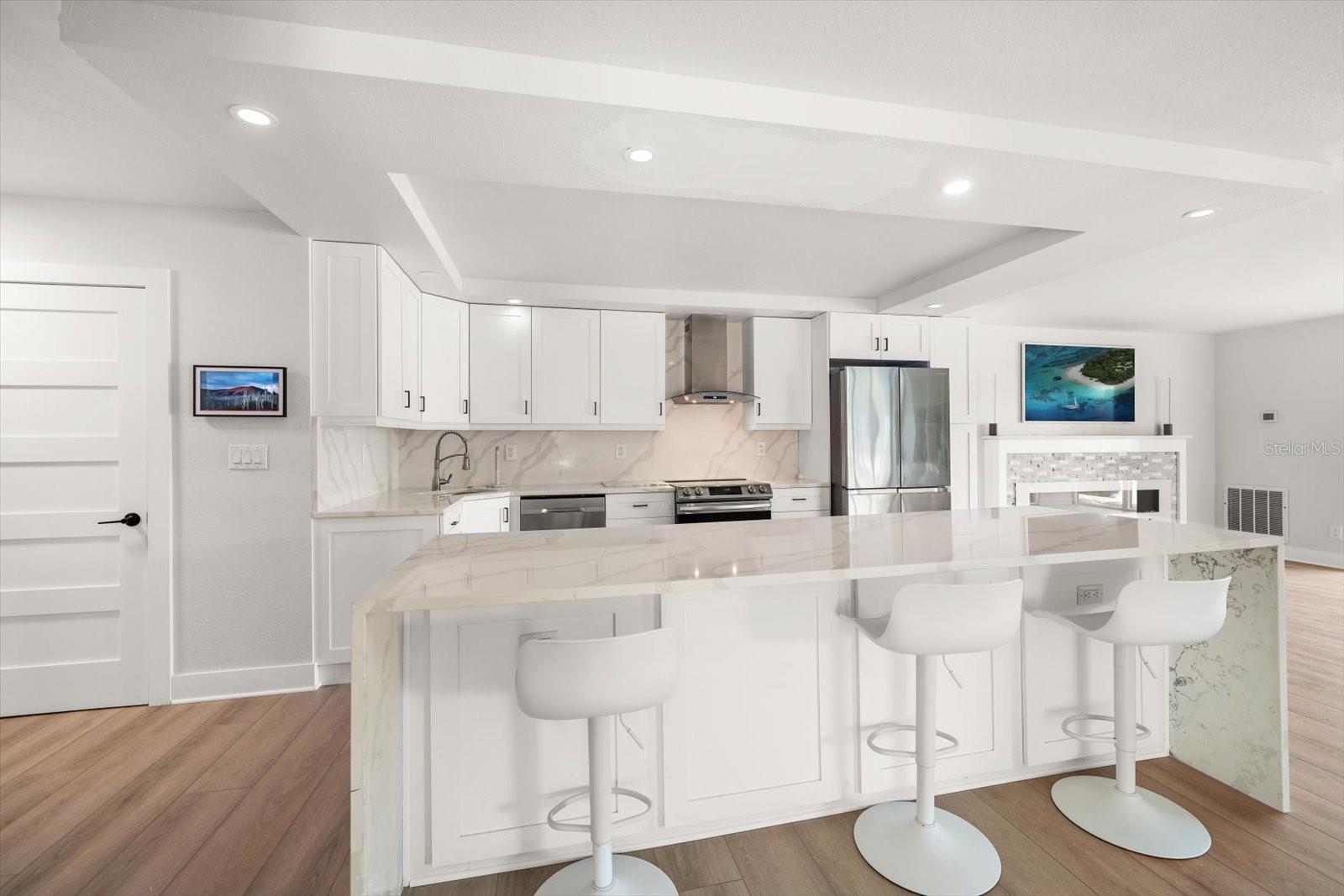 Image 13 of 58 For 855 Bayway Boulevard 105