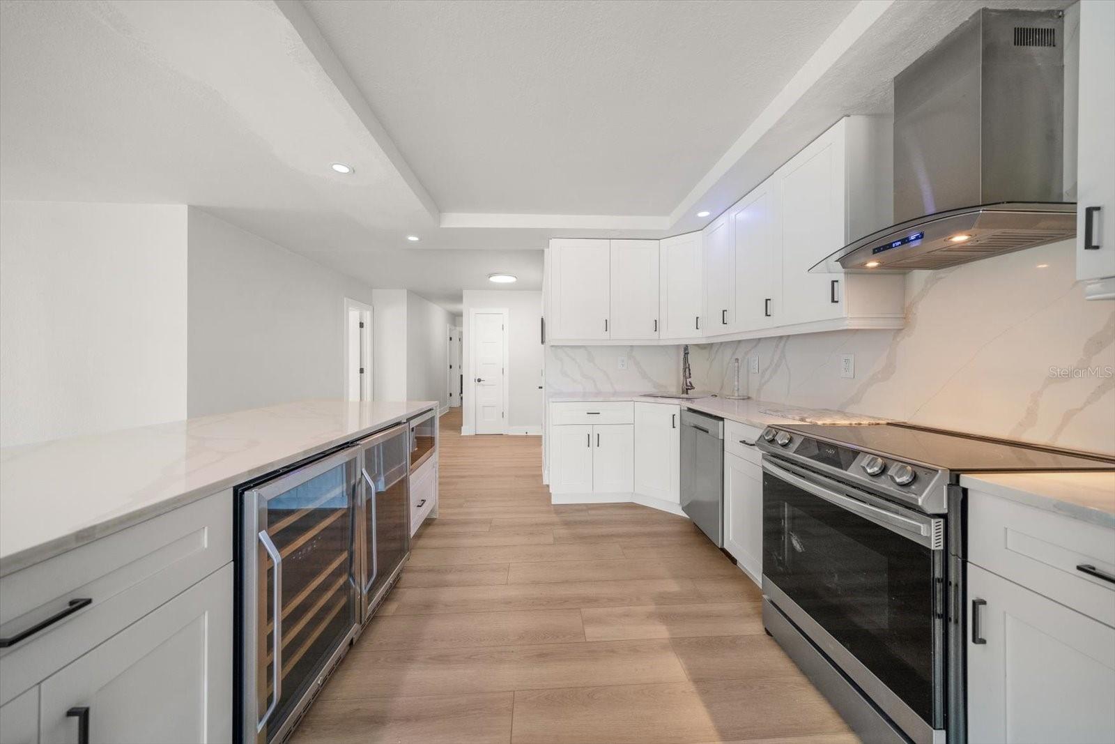 Image 14 of 58 For 855 Bayway Boulevard 105