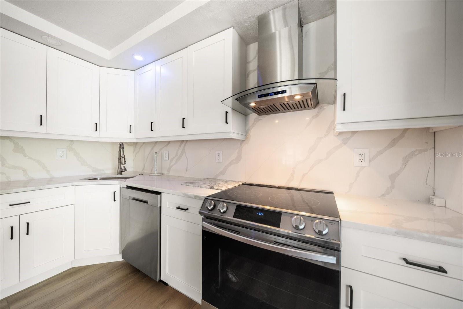 Image 16 of 58 For 855 Bayway Boulevard 105
