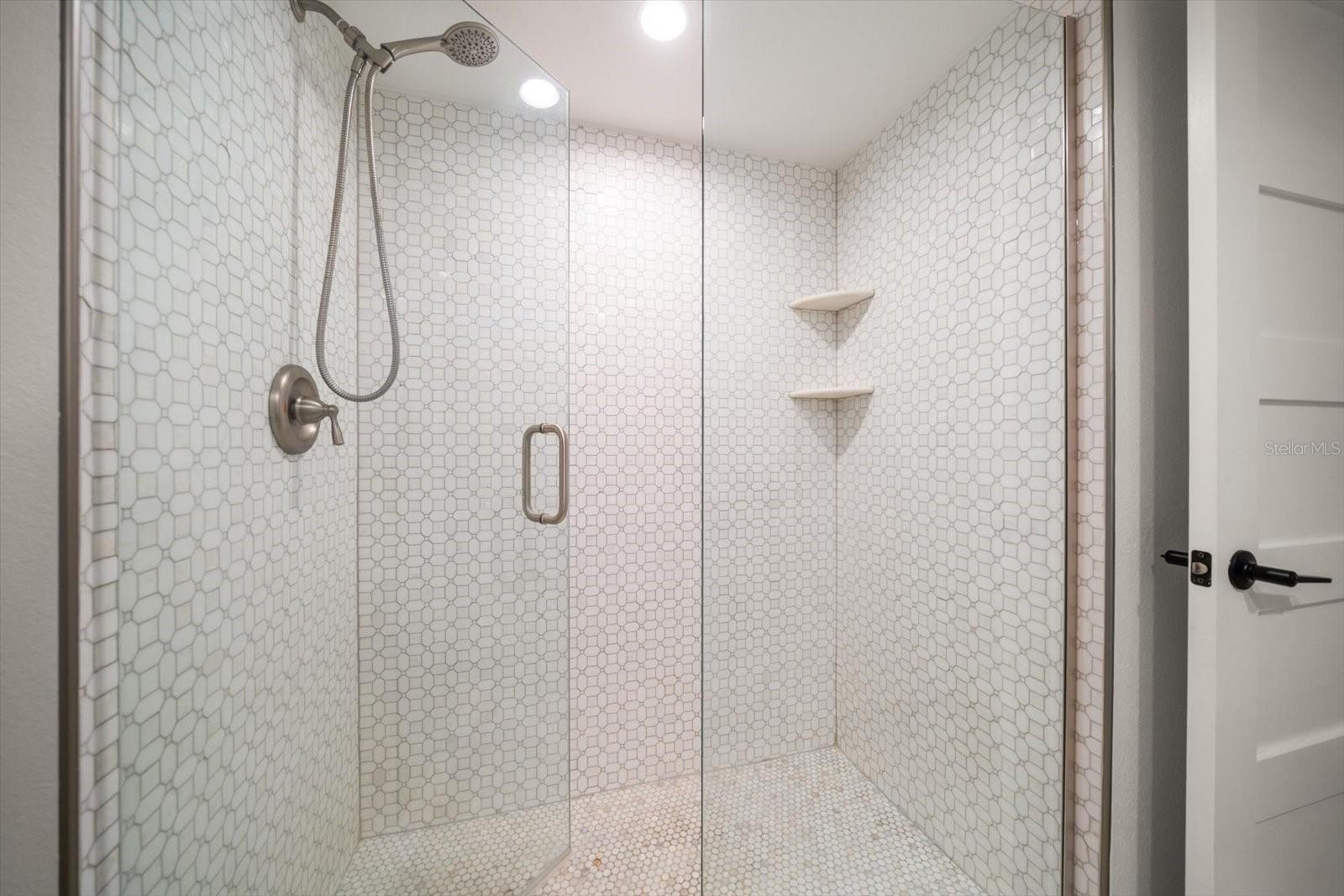 Image 38 of 58 For 855 Bayway Boulevard 105