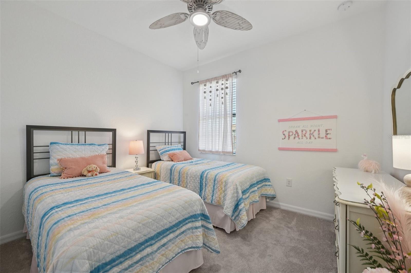 Image 13 of 33 For 20429 Lagente Circle