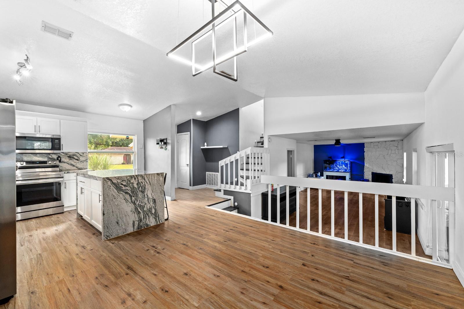 Image 10 of 33 For 3210 Acapulco Drive