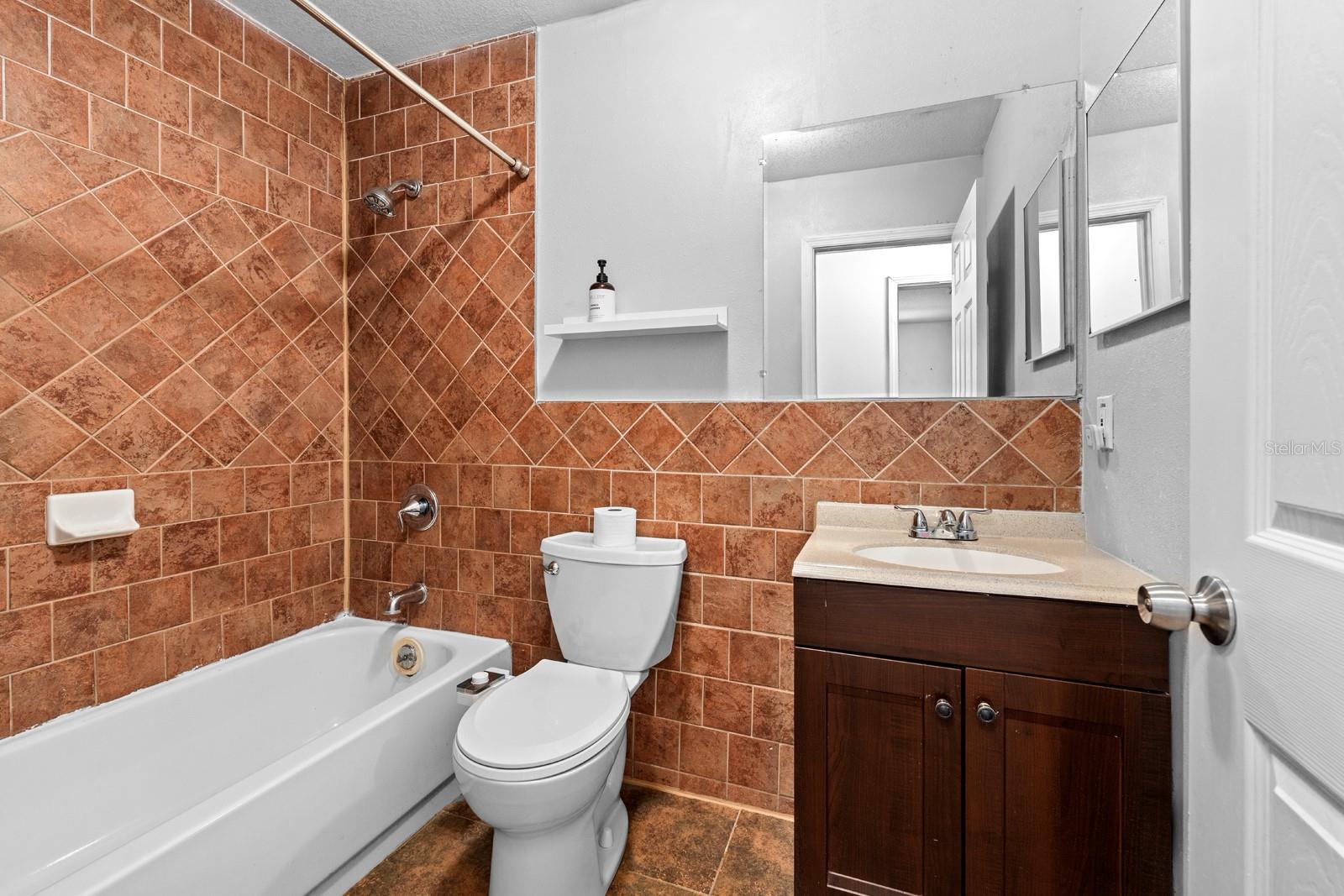 Image 17 of 33 For 3210 Acapulco Drive