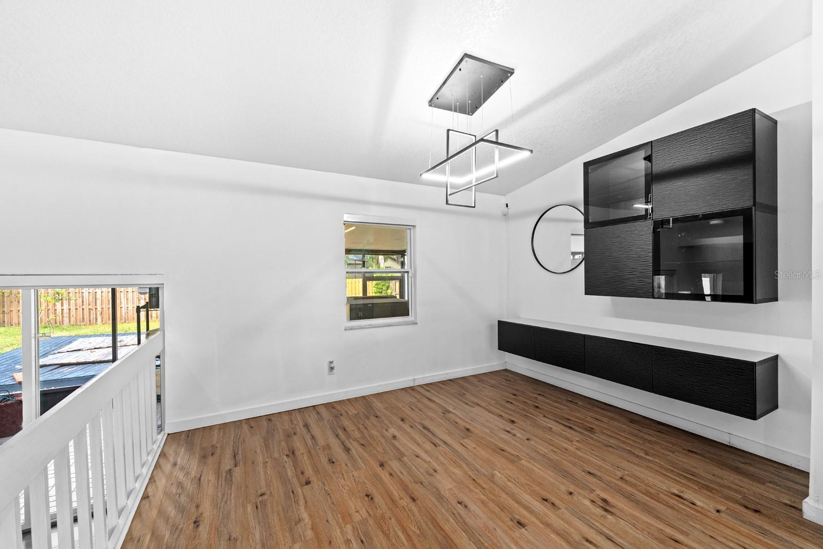 Image 9 of 33 For 3210 Acapulco Drive