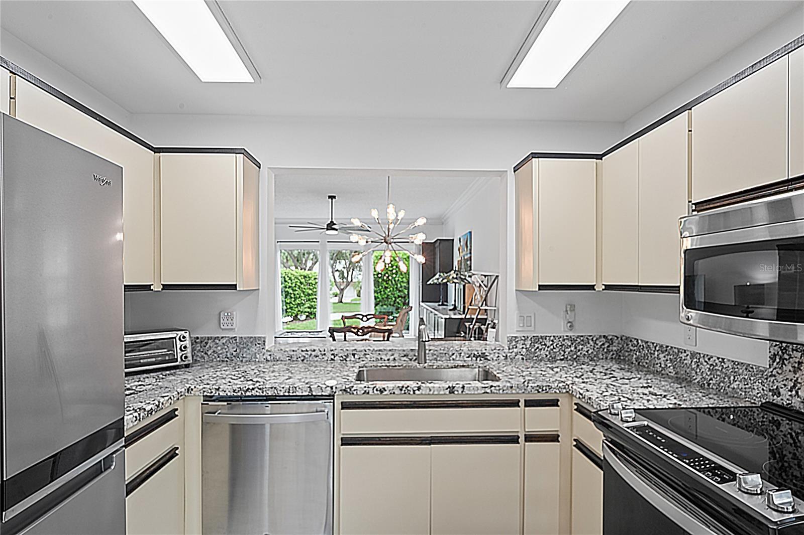 Image 14 of 62 For 4523 Long Common Lane 34