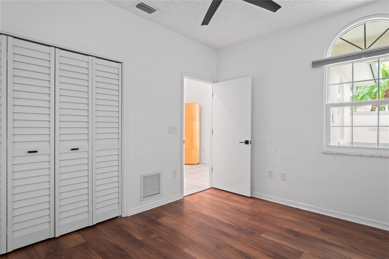 Image 38 of 62 For 4523 Long Common Lane 34