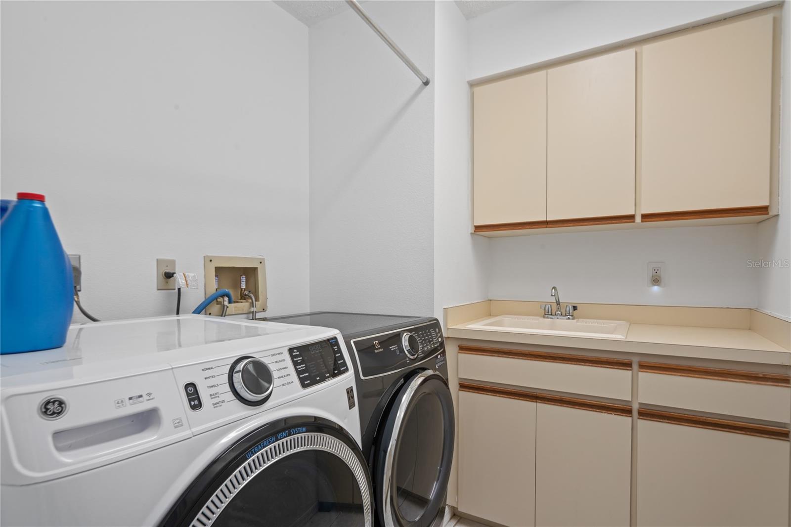 Image 43 of 62 For 4523 Long Common Lane 34
