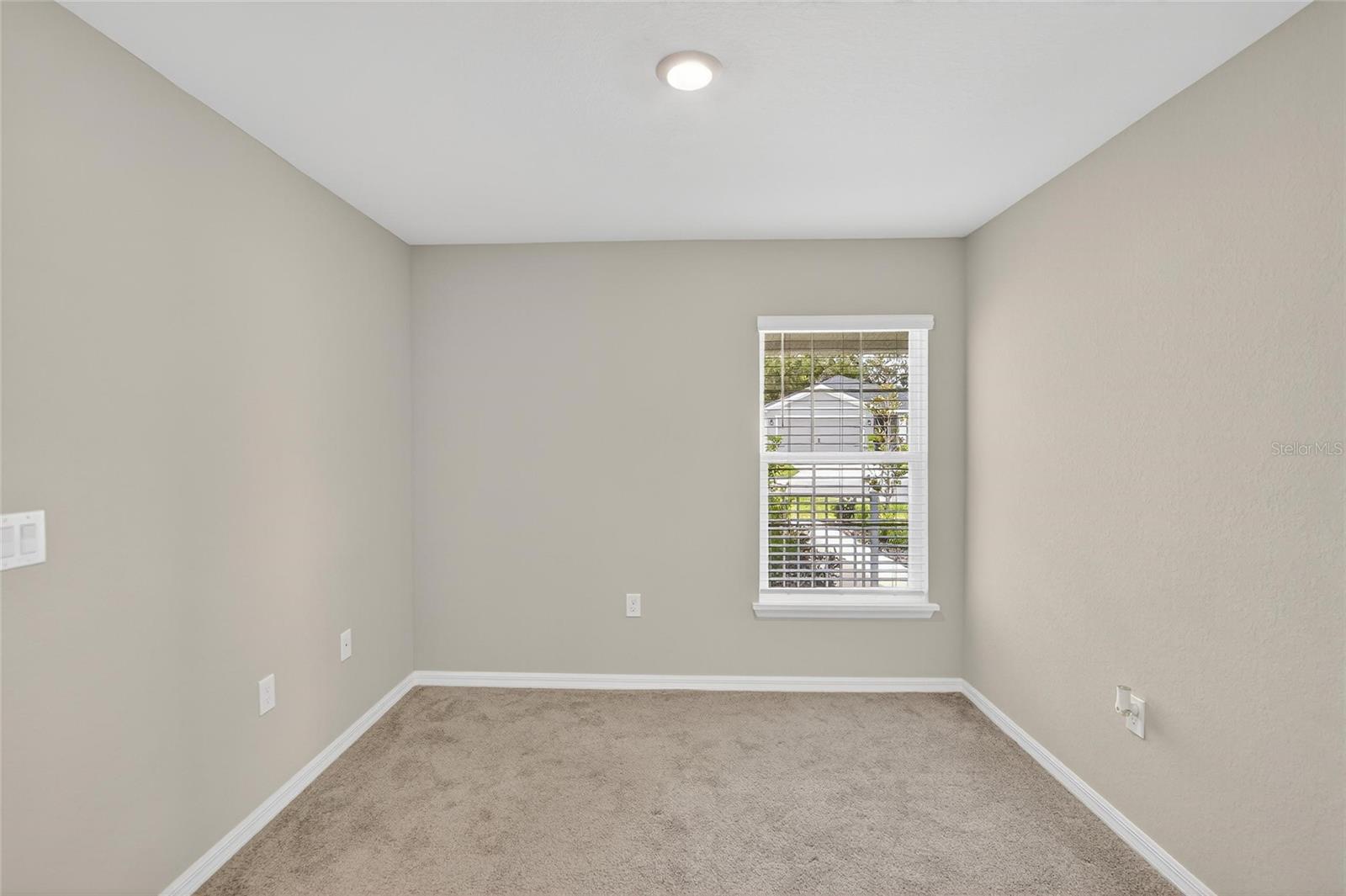 Image 31 of 74 For 1047 Aruba Avenue