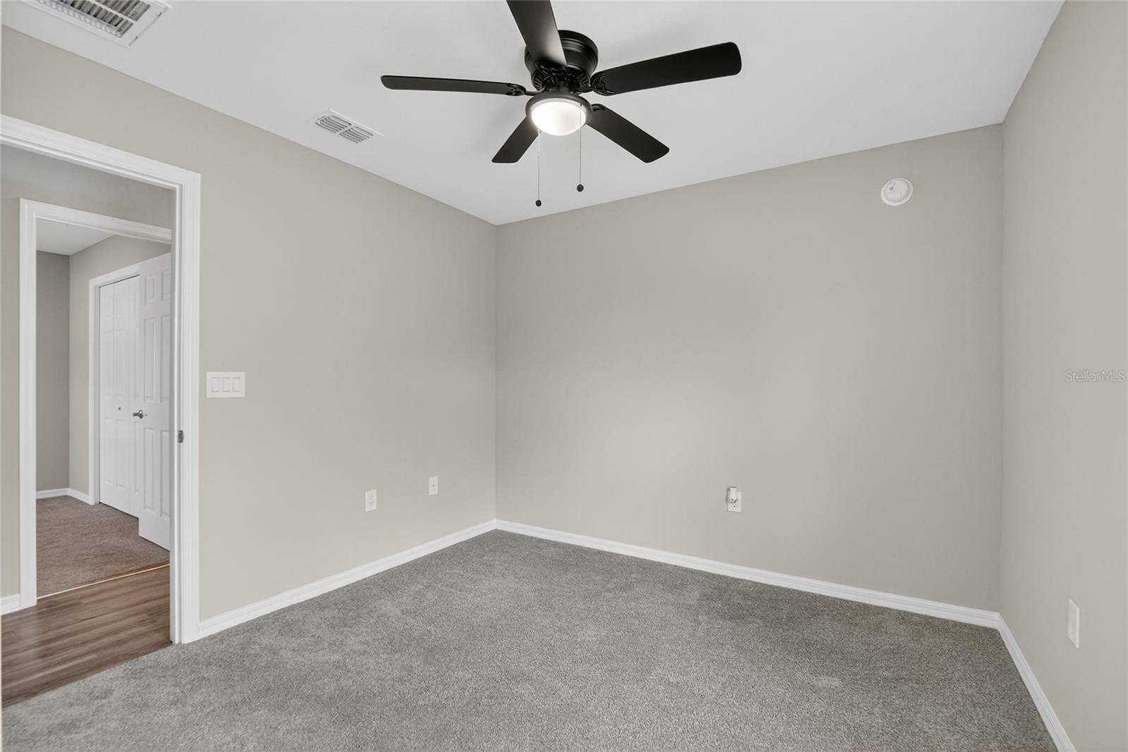 Image 32 of 74 For 1047 Aruba Avenue